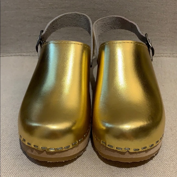 gold clogs metallic